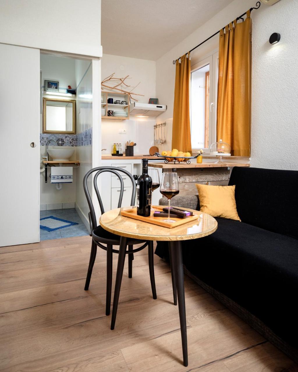 Apartment Bosiljak Jelsa  Εξωτερικό φωτογραφία