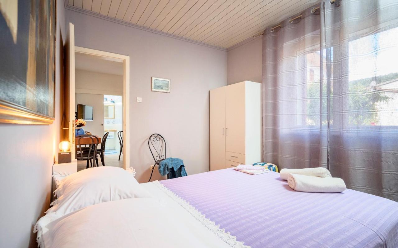 Apartment Bosiljak Jelsa  Εξωτερικό φωτογραφία